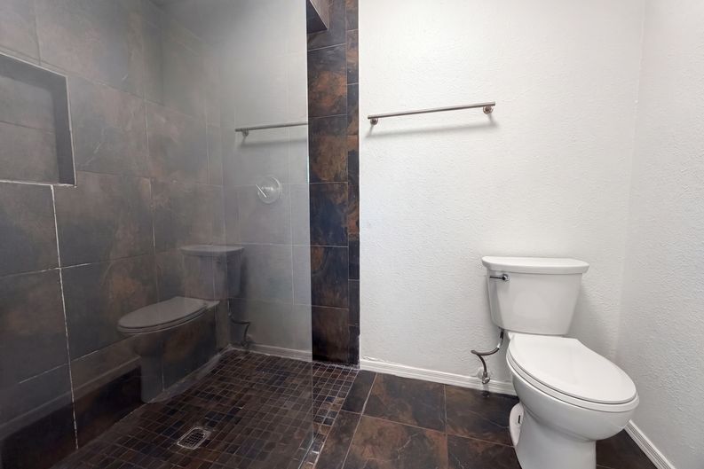 Photo 13 of 17 of 1307 W Alamo Dr, Chandler, AZ