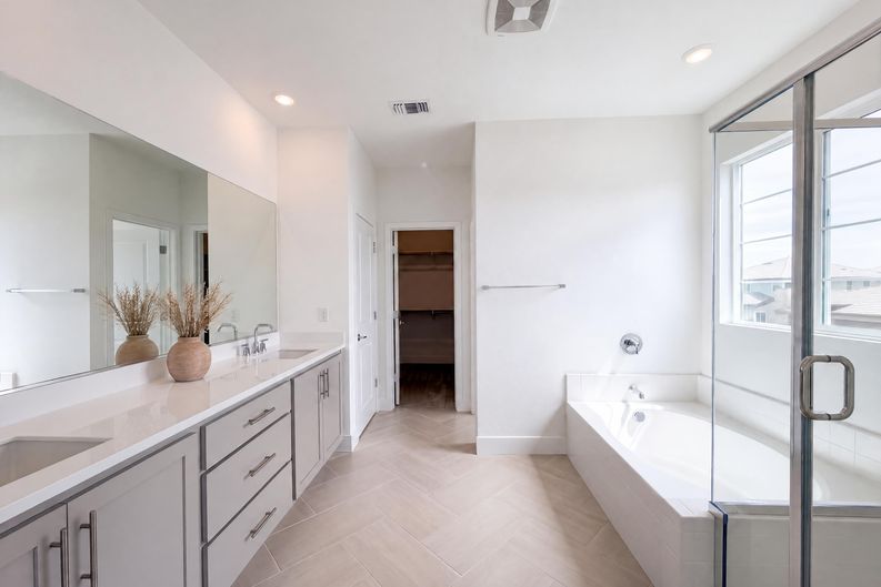 Photo 15 of 21 of 16207 Sculptor Ave, Lathrop, CA