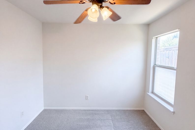 Photo 13 of 17 of 1910 Tawakani Ln, Little Elm, TX
