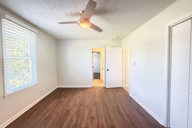 Photo 16 of 23 of 1819 Bourne Cir, Clarksville, TN