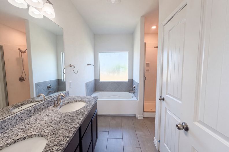 Photo 8 of 19 of 5614 Fenton Ln, Belton, TX