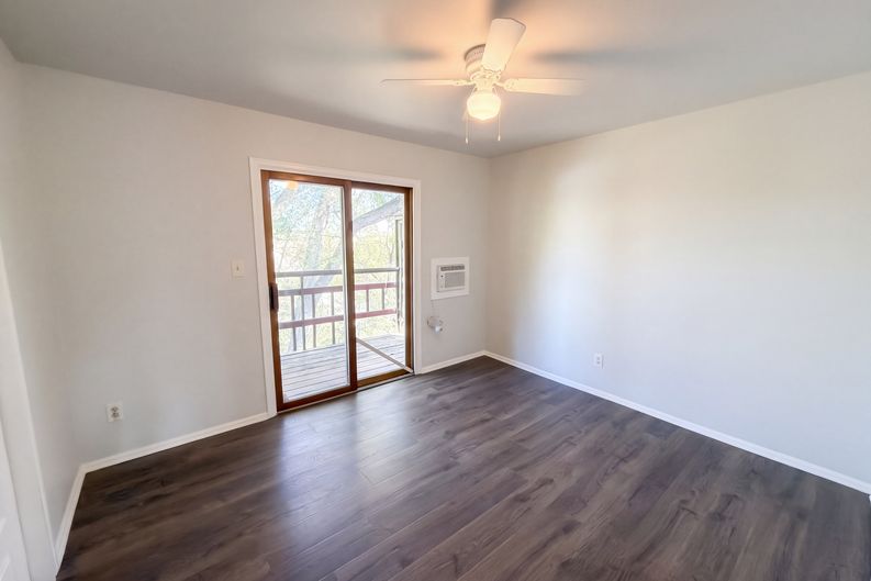 Photo 4 of 14 of 1370 Estes St, Lakewood, CO