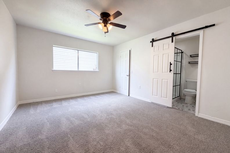 Photo 4 of 17 of 2906 Keslake St, San Antonio, TX