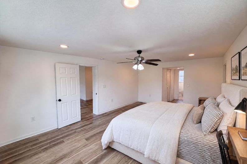 Photo 4 of 19 of 567 Baywood Dr N, Dunedin, FL
