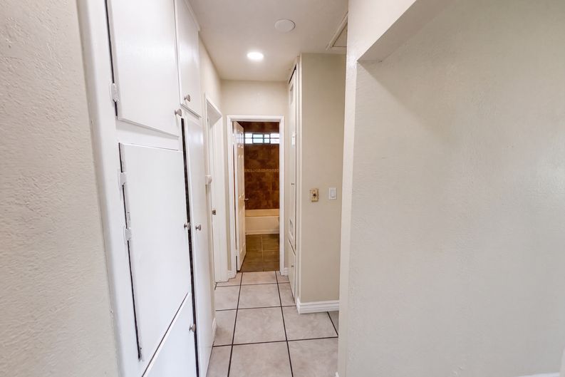 Photo 12 of 26 of 392 Cypress Ave, Colton, CA
