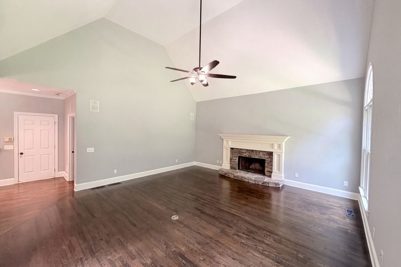 Photo 8 of 40 of 120 Bay Colt Rd, Alpharetta, GA