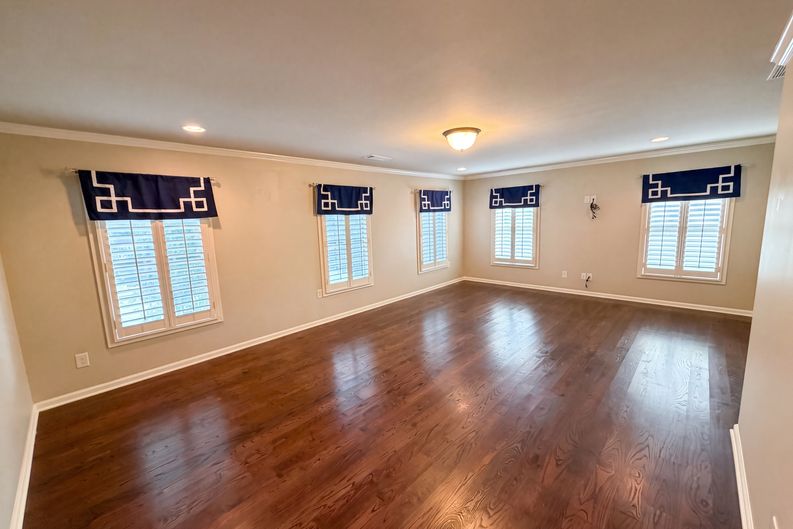 Photo 10 of 63 of 8785 Ellesmere Dr, Cumming, GA