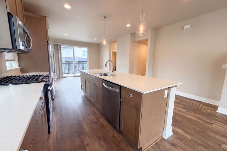 Photo 5 of 21 of 17302 SW Kite Ln, Beaverton, OR