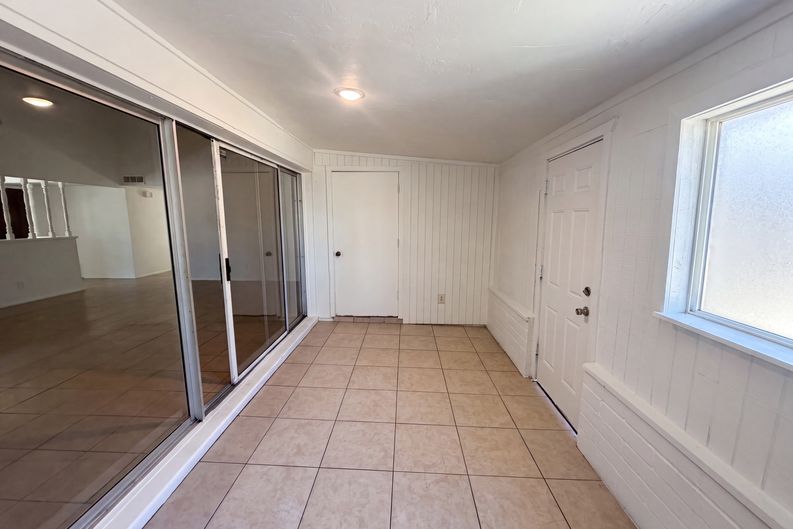 Photo 21 of 27 of 5617 W Hatcher Rd, Glendale, AZ