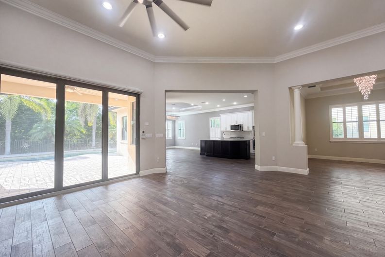 Photo 16 of 124 of 7990 NW 112th Ter, Parkland, FL