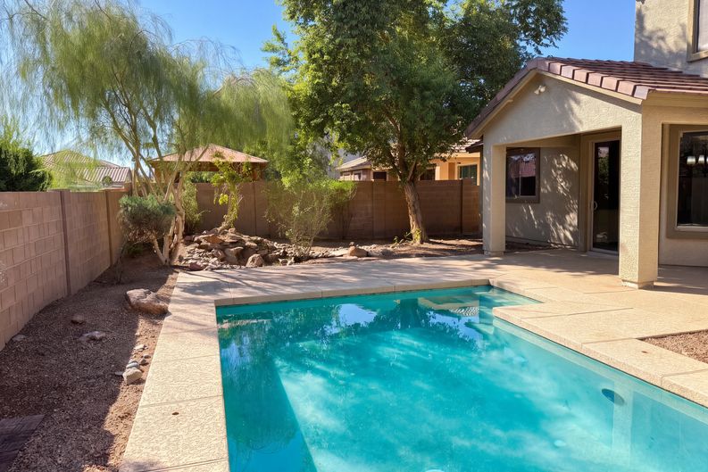 Photo 5 of 64 of 15033 W Aster Dr, Surprise, AZ