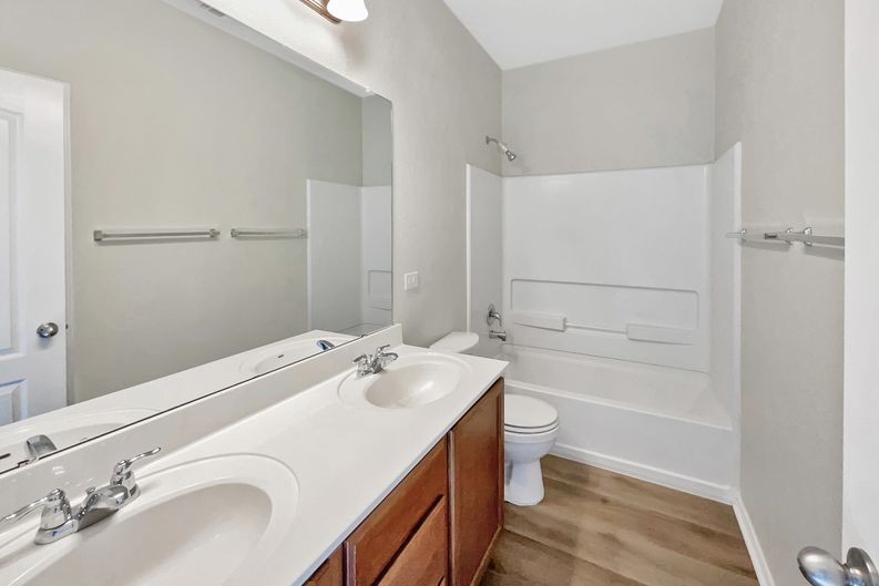 Photo 7 of 20 of 8403 Brazos Pt, San Antonio, TX