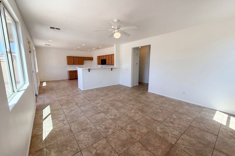 Photo 9 of 33 of 7411 W Alta Vista Rd, Laveen, AZ