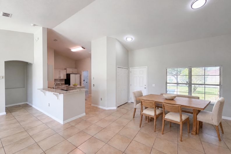 Photo 10 of 40 of 3508 Yacht Club Ct, Kissimmee, FL