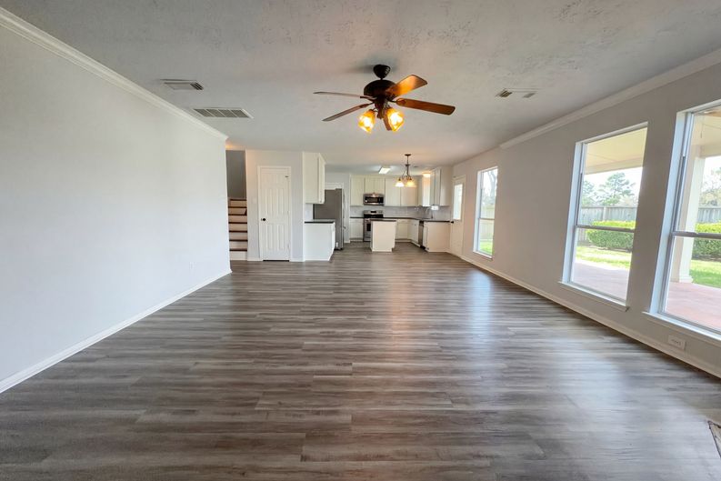 Photo 15 of 22 of 12111 Virline Ln, Houston, TX