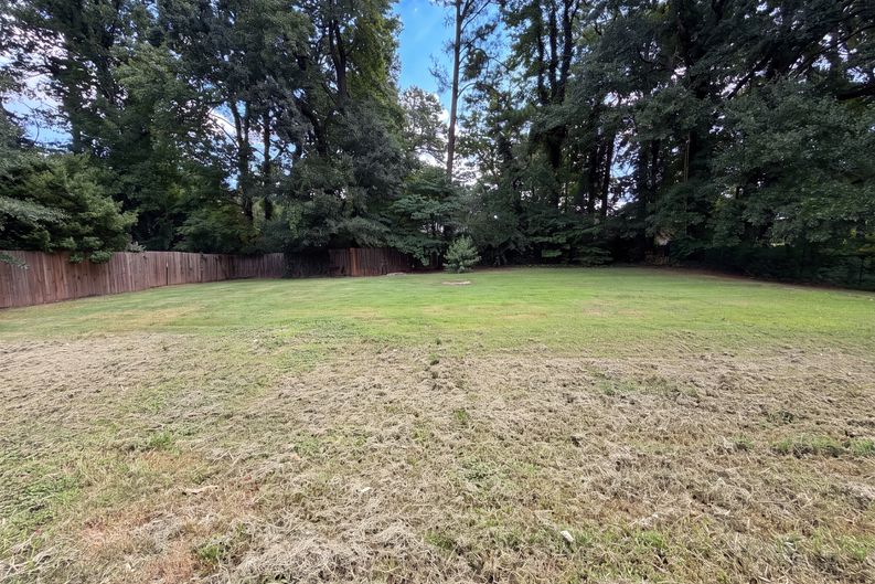 Photo 18 of 19 of 1375 NW South Hicks Cir, Conyers, GA