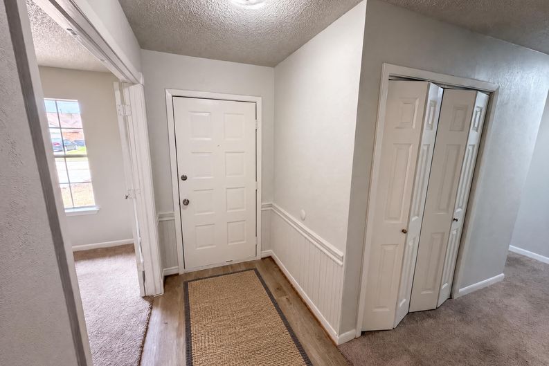 Photo 15 of 21 of 912 S 23rd St, Nederland, TX