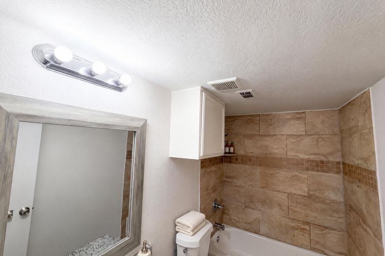 Photo 7 of 23 of 832 Brockden Dr, Mesquite, TX
