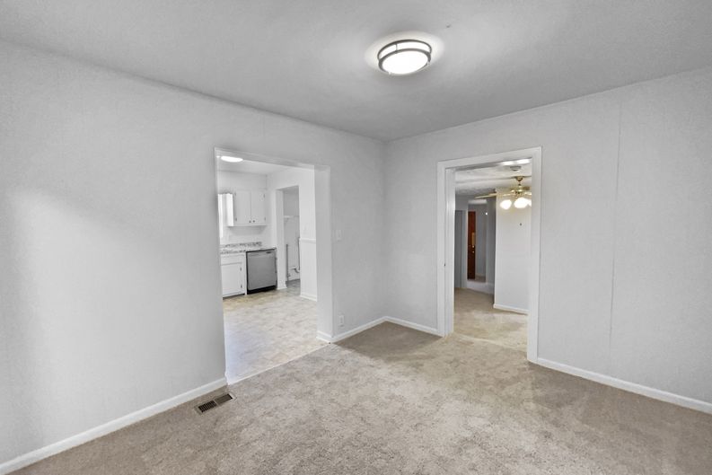 Photo 12 of 28 of 4028 Catalpa Ave, Knoxville, TN
