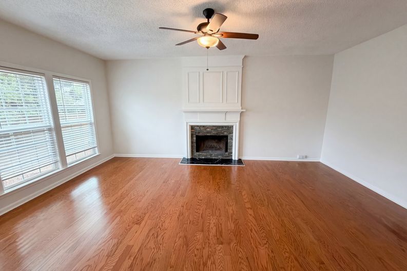 Photo 3 of 45 of 3935 Lake Lanier Dr, Duluth, GA