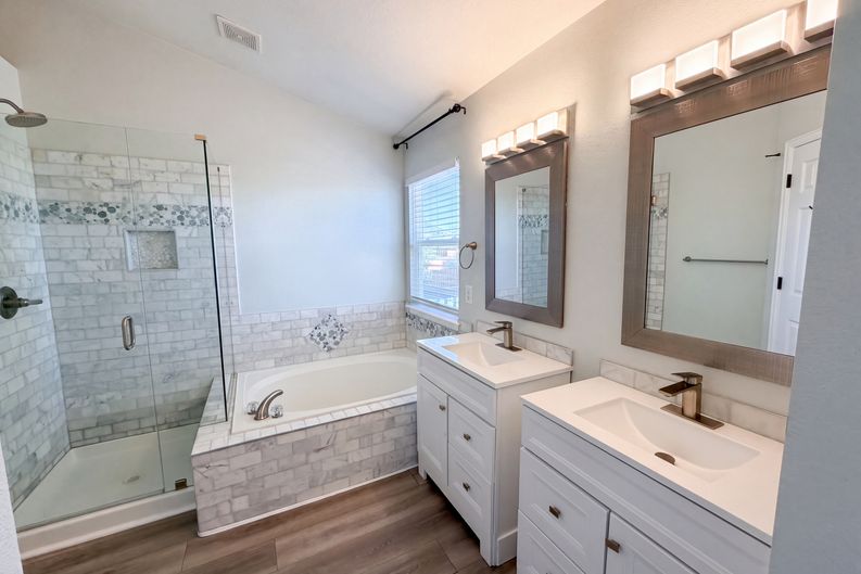 Photo 10 of 23 of 9379 W Ute Dr, Littleton, CO