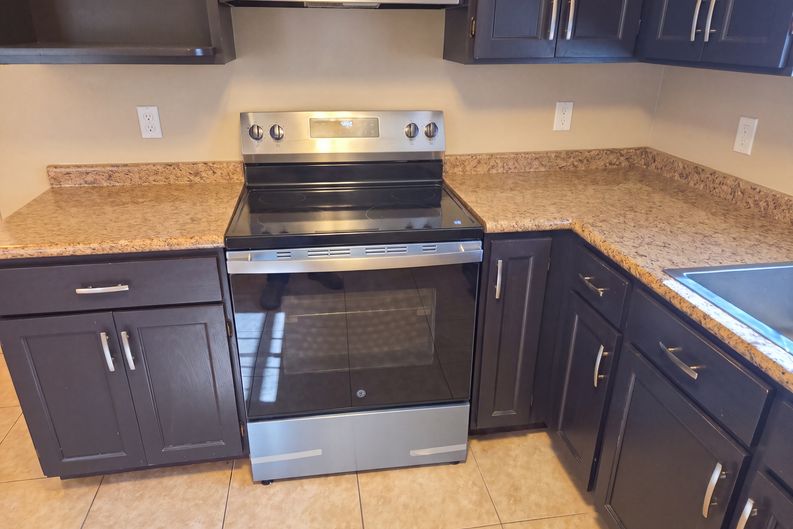 Photo 6 of 18 of 4517 Vanessita Ct, Laredo, TX