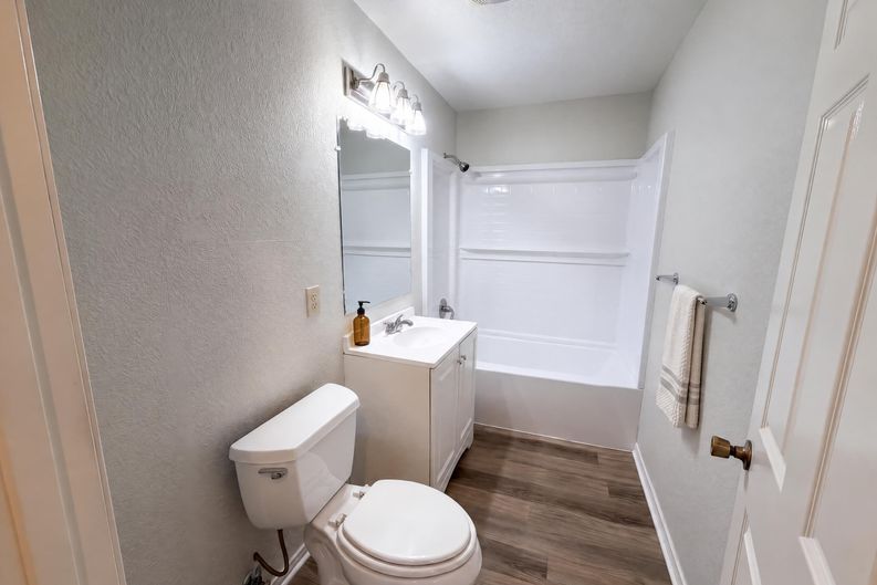 Photo 7 of 11 of 20861 Lone Eagle Rd, Apple Valley, CA