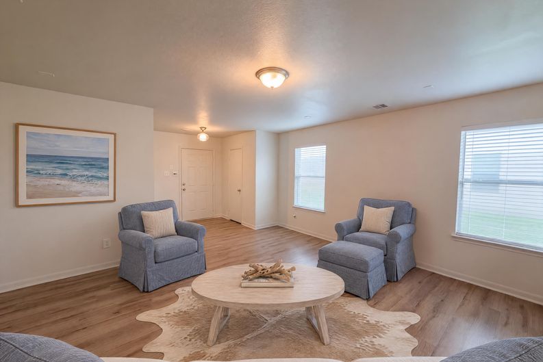 Photo 8 of 49 of 15515 Hollow Cypress Ct, Houston, TX