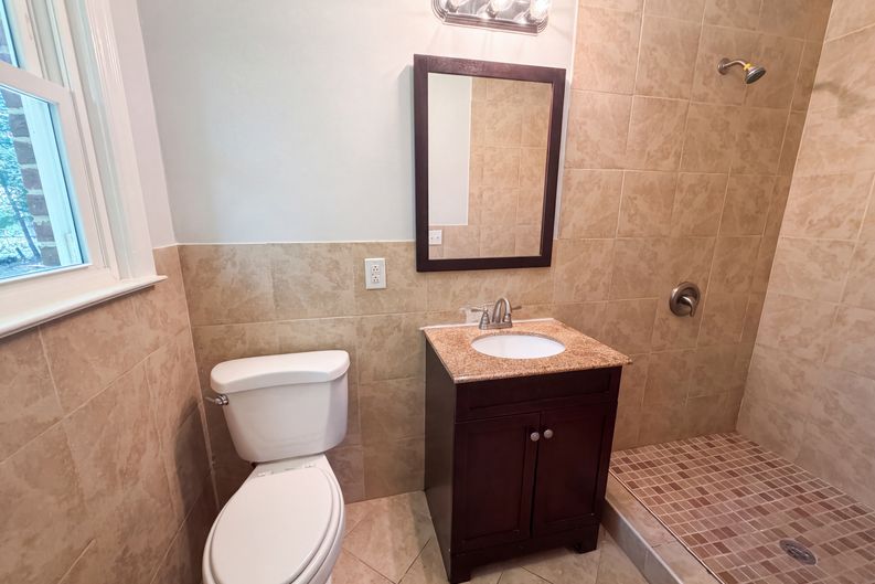 Photo 20 of 23 of 927 Greenlawn Dr, Columbia, SC