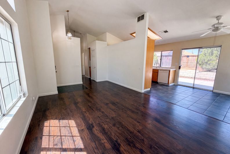 Photo 13 of 19 of 13154 Oberlin Ave, Victorville, CA