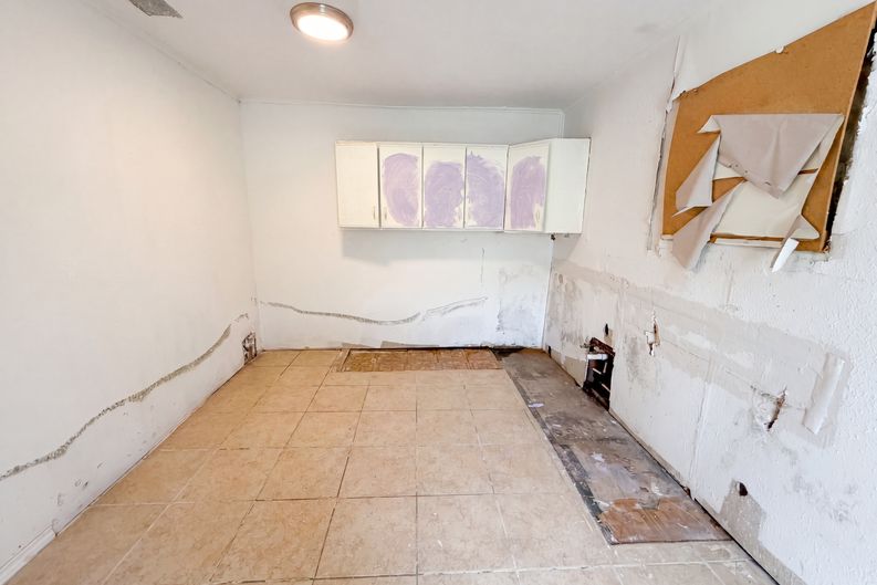 Photo 4 of 16 of 2210 Ben Hur St, Dallas, TX
