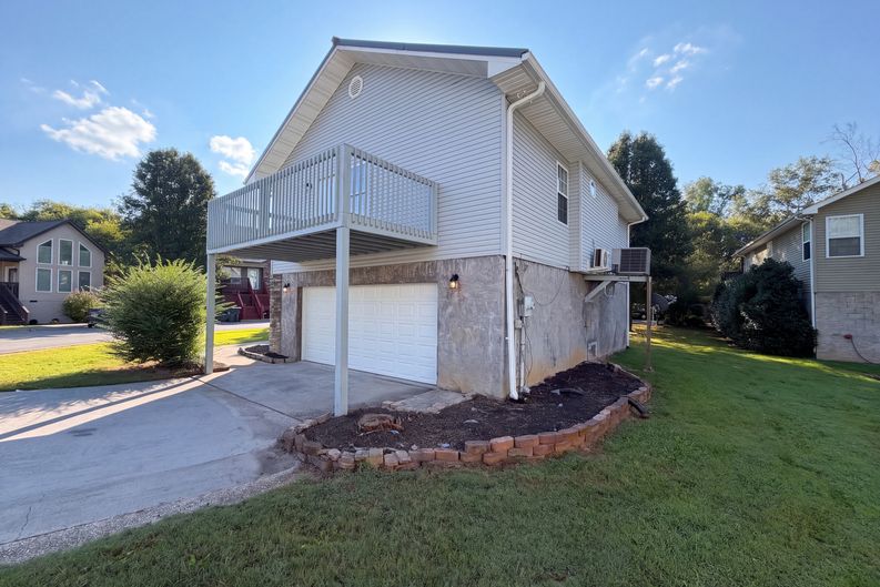 Photo 26 of 28 of 2039 Slippery Rock Cir, Sevierville, TN
