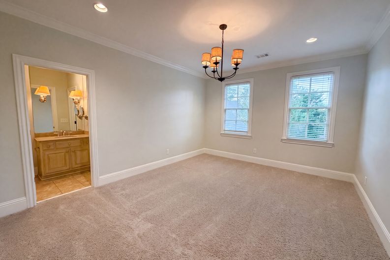 Photo 16 of 30 of 256 Hanson Way, Marietta, GA
