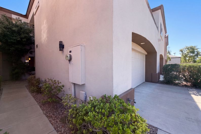 Photo 7 of 33 of 4202 N 21st St, Phoenix, AZ