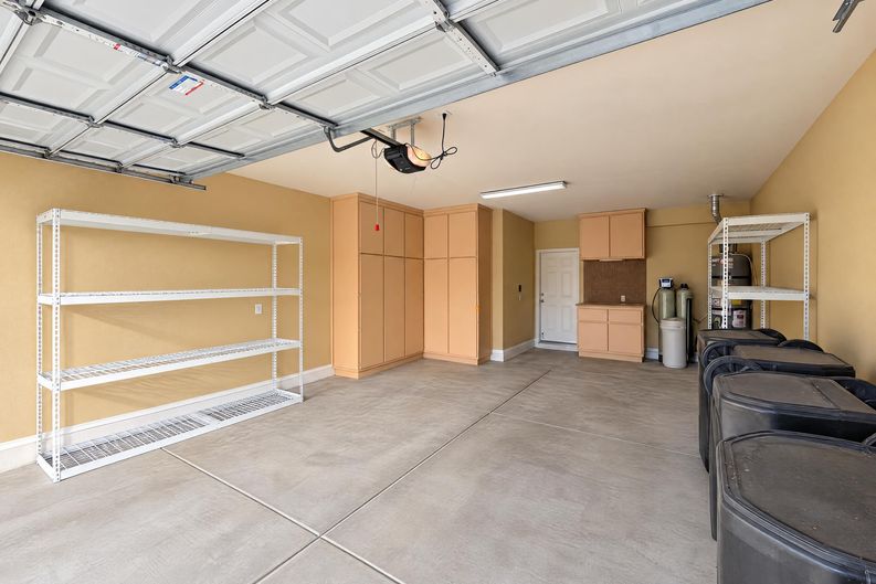 Photo 19 of 23 of 2825 Lochbroom Way, Henderson, NV