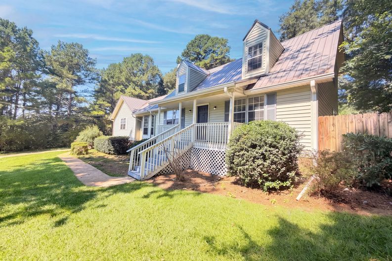 Photo 16 of 21 of 7161 Roper Rd, Trussville, AL
