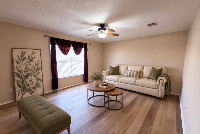 Photo 4 of 23 of 2727 High Point Dr, Round Rock, TX