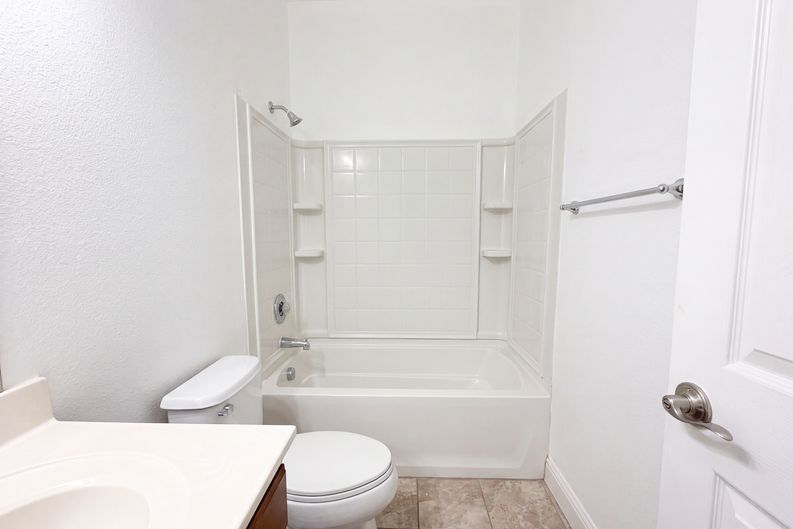 Photo 18 of 31 of 3127 Madsen St, Hayward, CA