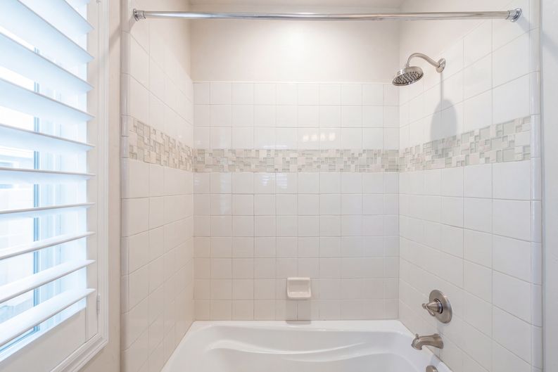 Photo 32 of 36 of 5601 Lakepointe Dr, Rocklin, CA
