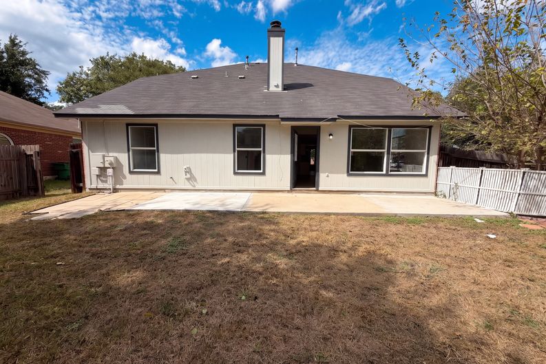 Photo 5 of 28 of 16205 Glorious Ln, Pflugerville, TX