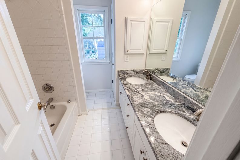 Photo 21 of 33 of 165 Fieldstone Edge, Alpharetta, GA