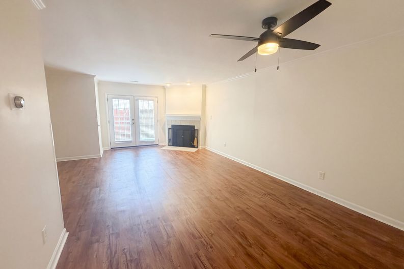 Photo 5 of 15 of 5621 Split Oak Way, Raleigh, NC