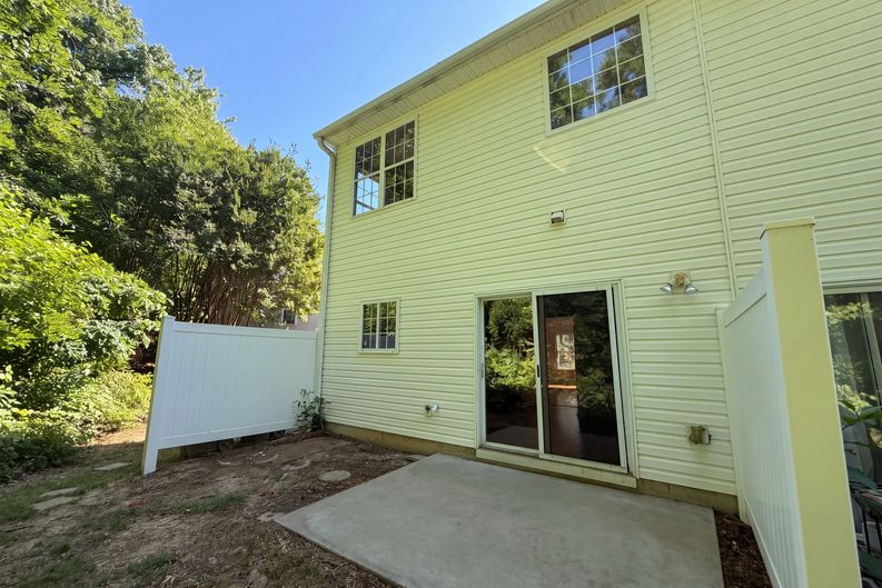 Photo 5 of 17 of 43 Edgebrook Cir, Durham, NC