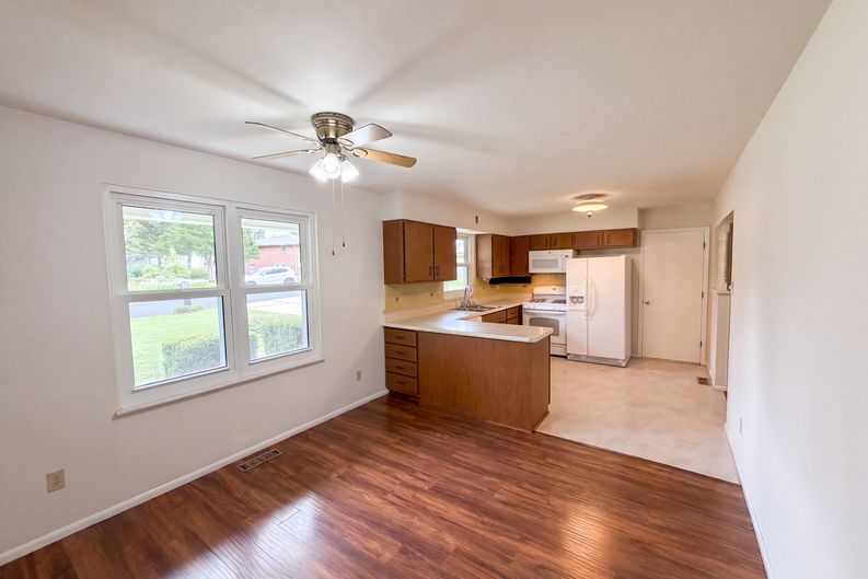 Photo 10 of 19 of 1621 Christy Dr, Saint Charles, MO