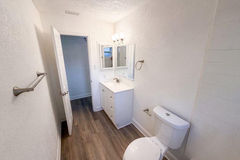 Photo 16 of 26 of 5122 Bay Blvd, Port Richey, FL