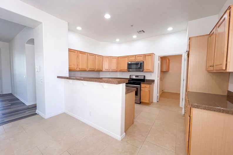 Photo 5 of 27 of 19550 N Grayhawk Dr, Scottsdale, AZ