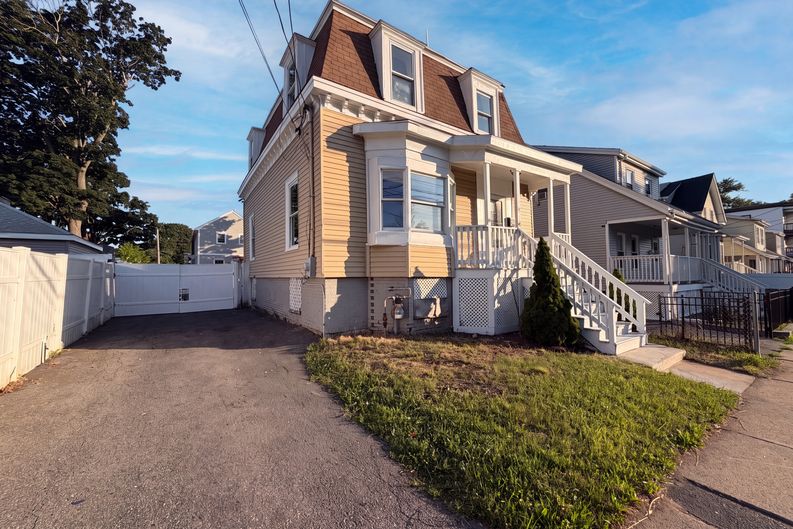 Photo 24 of 33 of 103 Goodridge St, Lynn, MA