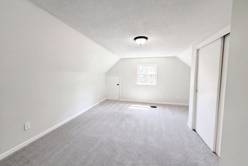 Photo 15 of 24 of 6418 Savannah Ave, Cincinnati, OH