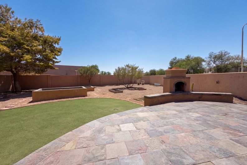 Photo 5 of 30 of 3549 E Rocky Slope Dr, Phoenix, AZ