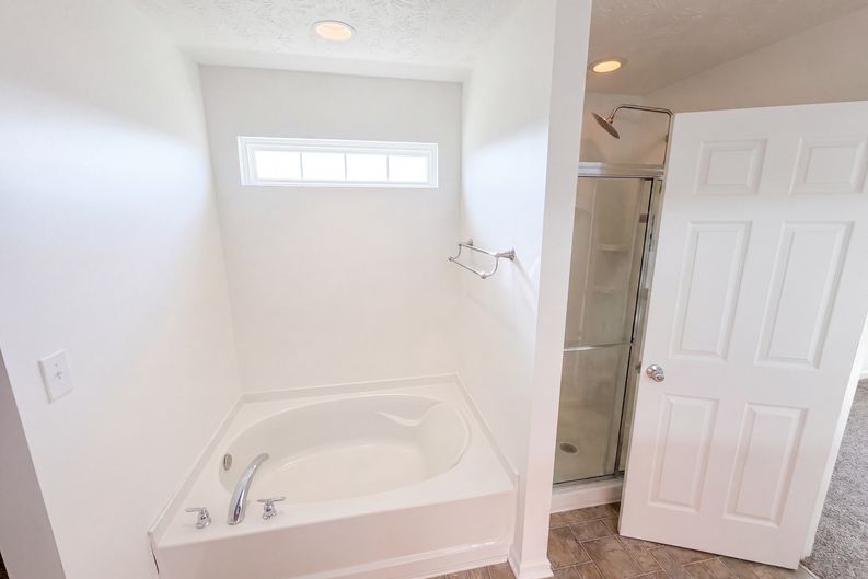 Photo 15 of 34 of 2899 Armaugh Dr, Brownsburg, IN